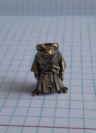 Намистина жаба самурай