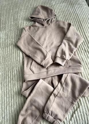 Світлий костюм спортивний на флісі