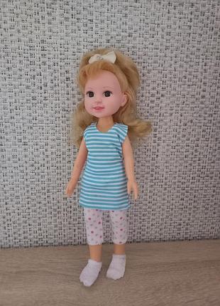 Лялька дівчинка