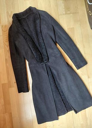 Navro тонкая дубленка накидка натуральная черная