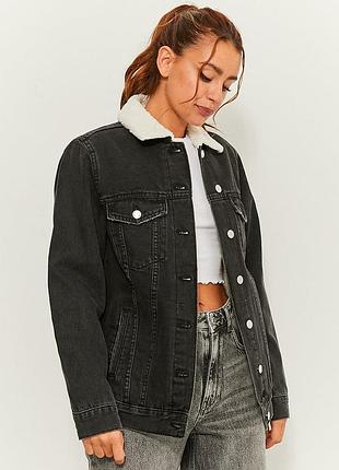 Чорна джинсова куртка(12)