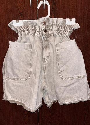 Шорти жіночі