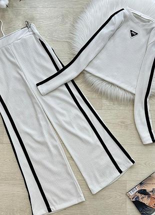 Костюм для дівчинки