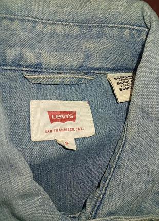 Сорочка джинсова levi's.       . 3