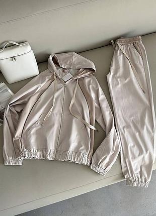 Костюм brunello двойка ветровка с капюшоном и джоггерами плащевка текстиль