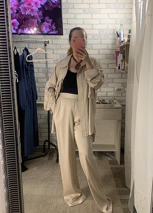 Костюм брючний з сатину