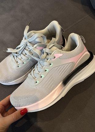 Кросівки , 37 розмір