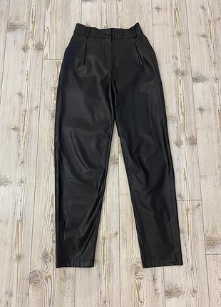 Жіночі штани