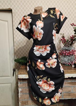 Сукня в квітковий принт