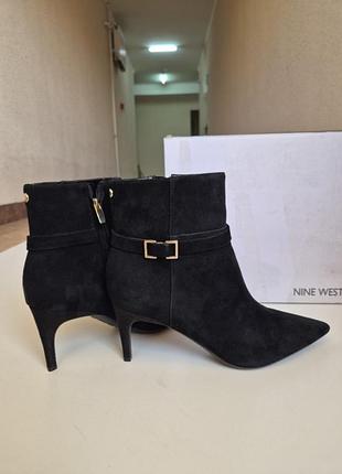 Ботильйони 44