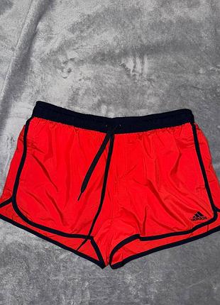 Спортивные женские шорты adidas