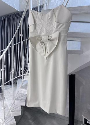 Сукні вечірні