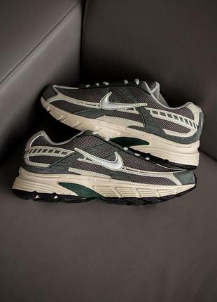 Кроссовки nike initiator beige/dark grey 9