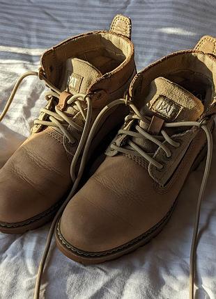 Ботинки фирмы cat