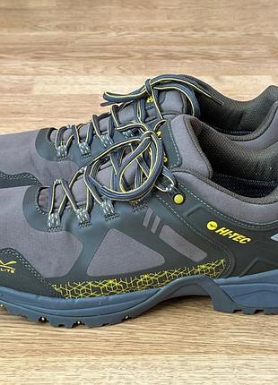 Термо кросівки hi-tec 46 розміру в ідеальному стані