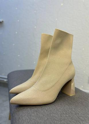 Чепевики zara