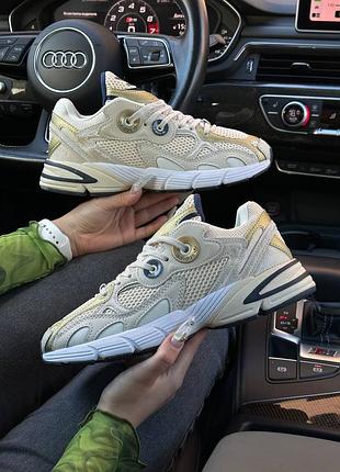 Жіночі кросівки adidas astir originals gold розпродаж