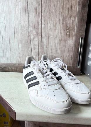 Кросівки adidas оригінальні розмір 43