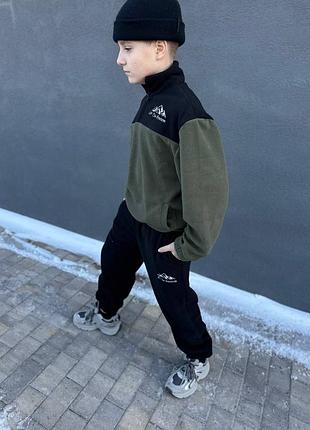 Дитячий/підлітковий спортивний костюм