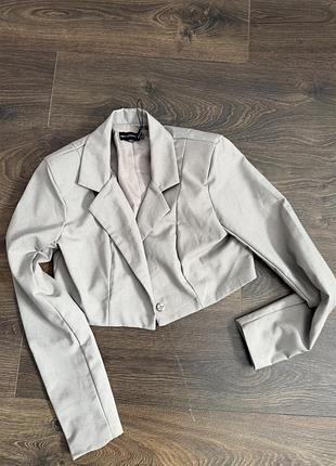 Укорочений піджак
