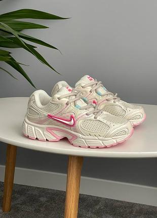 Женские кроссовки nike v5 rnr beige pink