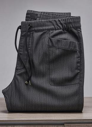 Классный тонкие штаники на лето новые