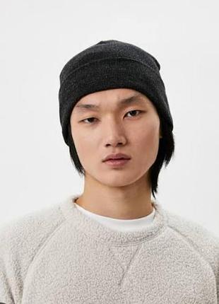 Шапка бини heattech от uniqlo.