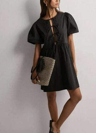 Платье фирменное с бантиками рукав фонарик