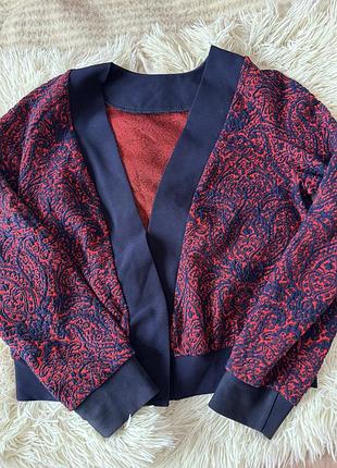 Жіночий кардиган