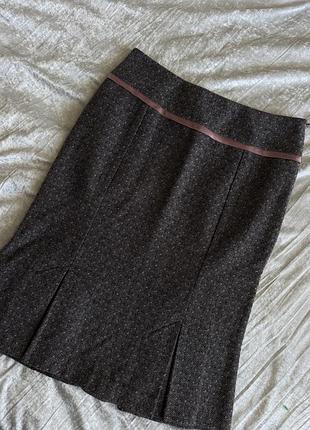 Спідниця до коліна
