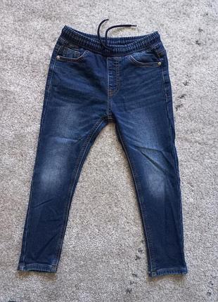 Джинсы от next на 6-7 лет.