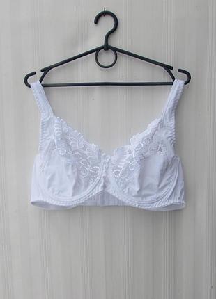 Бюстгальтер мягкая чашка 100с