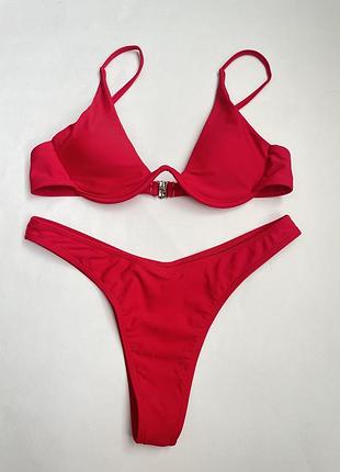 Купальник червоний
