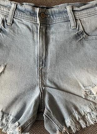 Шорти на літо