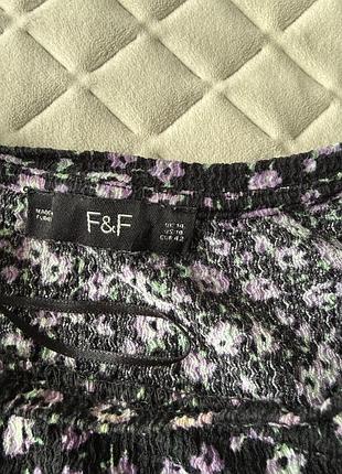 Жіноча кофта у квіти 2