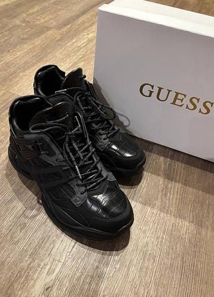 Кросівки чоловічі guess