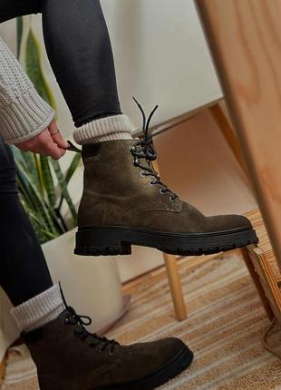 Черевики жіночі s.oliver,41-й розмір, зверху натуральна замшева шкіра,всередині текстиль