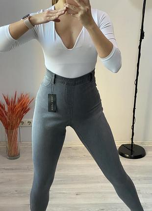 Джинсы на резинке new look