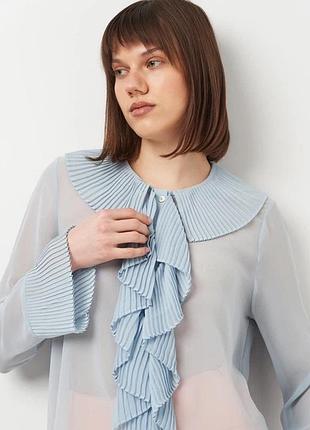 Нежно-голубая блуза zara