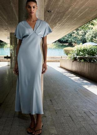 Шикарное сатиновое платье макси