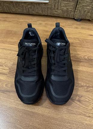 Чоловічі кросівки skechers