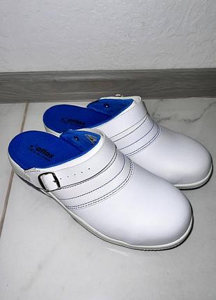 Защитные медицинские сабо от фирмы atlas