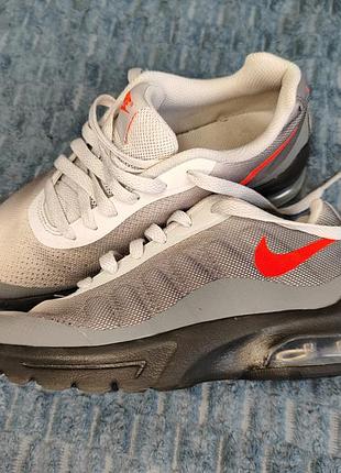 Кросівки nike air max invigor (gs) • оригінал • розмір 35.5 (22.5 см)