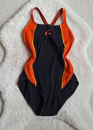 Слитный купальник для бассейна