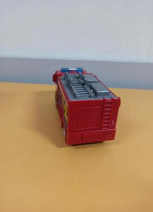 Пожежна машина 6