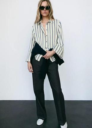 Жіноча трендова сорочка у смужку