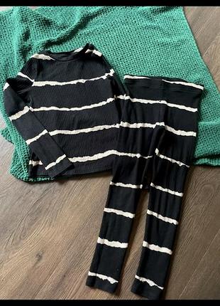 Костюм на дівчинку в рубчик  лосини чорний 6 років  маломірить