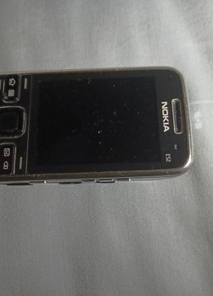 Nokia e52 донор без акб.не вмикаєттся і не бере зарядку.екран камера і все решта реле динаміки.. рідний корпус...