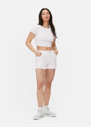Качественные белые джинсовые шорты размер s/m