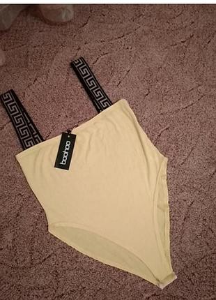 Красивий боді від boohoo